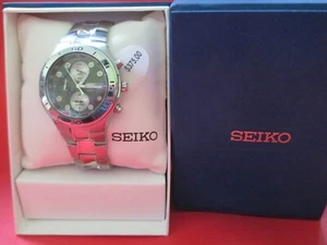 SEIKO SNAC35 OROLOGIO UOMO SVEGLIA CRONOGRAFO DATA TACHIMETRO CRONOMETRO LOOK ARGENTO $395 - Foto 1 di 7