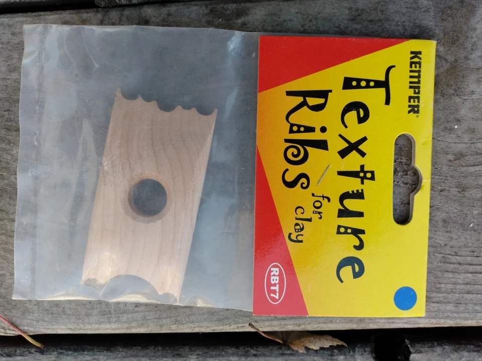 Herramienta de cerámica/cerámica - Costilla textura madera Kemper Foto 1 de 1