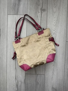 Borsa a mano Coach vintage stampa monogramma dettagli pelle rosa  - Foto 1 di 12