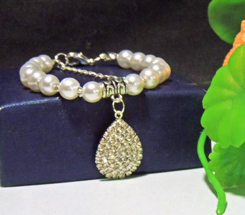 VALENTINO Bracciale fatto a mano con perle finte e diamanti