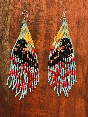 Pendientes con flecos con cuentas a mano con diseño de cuervo turquesa 30062 Foto 1 de 2