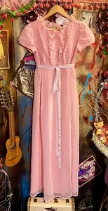 vintage 1960s dress Very Barbie Like And So Vivid Pink! - Picture 1 of 11