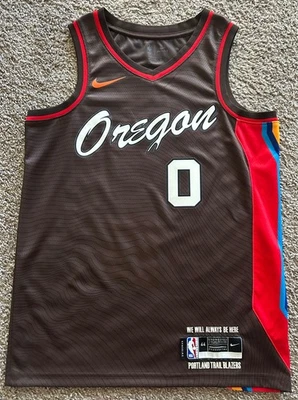 Damian Lillard Jersey Nike Swingman Men's Medium Portland Trailblazers Brown - Image 1 of 4