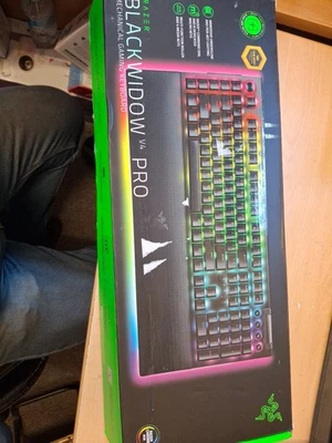Razer BlackWidow V4 Pro Mechanical Gaming Keyboard - UK English..#319 - Image 1 of 4