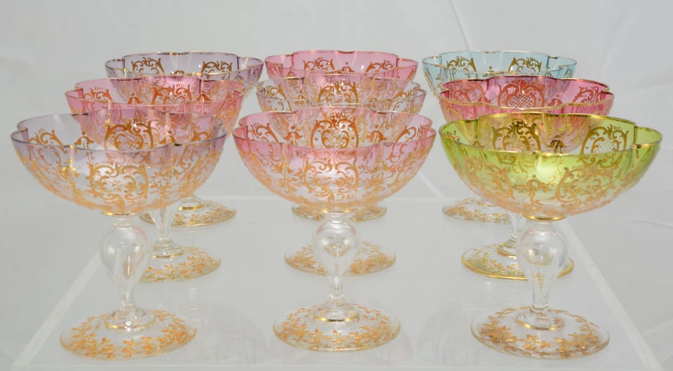 Набор из 9 антикварных цветных 4-дюймовых бокалов для шампанского Moser инкрустированных золотом - Изображение 1 из 4