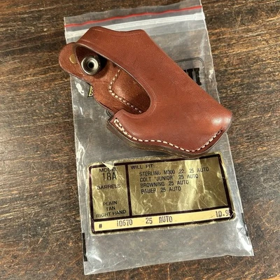 Vtg Holster Bianchi 18A Right Leather Clip On Browning .25 Auto Sterling .22 etc - Image 1 of 4