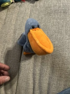 Rare 1996 Scoop The Pelican Retired Beanie Baby - Picture 1 of 7