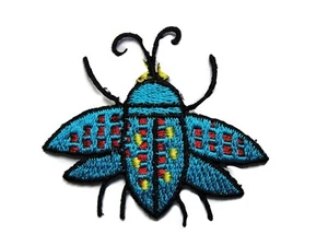 Aplique de parche bordado de 2 pulgadas azul rojo amarillo escarabajo insecto hierro - Imagen 1 de 1