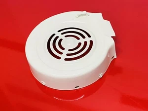 LAMBRETTA LI SX TV GOOD USED FLYWHEEL COVER IN WHITE PAINT - Picture 1 of 5