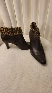 Worthington Black Leather Leopard Heel Ankle Boots Women's Size 7 1/2 M - Picture 1 of 11