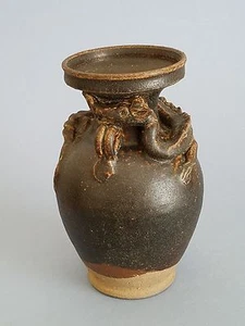 Chinese Five Dynasty Black Glaze Carved Dragon Vase( 五代) 吉州窯黑釉刻龍紋盤口瓶 - Picture 1 of 12