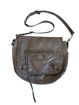 Bolso Bandolera Balenciaga Paris Cuero Gris M Foto 1 de 4