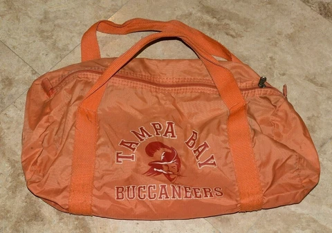 Rare 1980's TAMPA BAY BUCCANEERS Zipper Nasco GYM BAG-OLD LOGO Cover