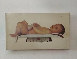 PIATTO VASSOIO RICAMBIO PRIMA BILANCIA PESA NEONATI VINTAGE METALLO NOS NUOVO - Foto 1 di 4