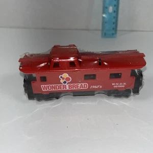 Ho Scale Wonder Bread Caboose  - Picture 1 of 6