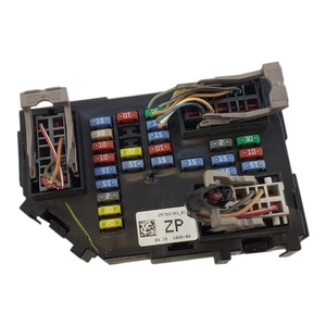 07-11 GMC GMC SIERRA Interior Fuse Junction Block  OEM 25789103_01 - Picture 1 of 3