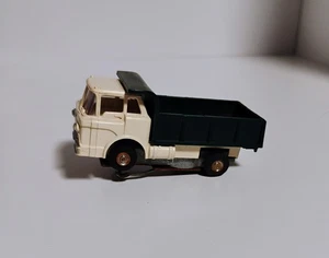 Camión de volteo Aurora Jet Mack coche ranurado vintage blanco y verde - Imagen 1 de 5