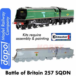 BATTLE OF BRITAIN Locomotive 257 SQDN KitMaster Kit C083 Dapol OO Gauge Model - Picture 1 of 4