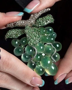 Green Chalcedony Studded Grapse Shape Lapel Pin Brooch 925 Silver Handmade Jewel - Picture 1 of 1