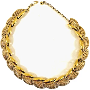 Vintage Gold Tone Leaf Choker, Textured/Smooth Leaves, 1970/80s, preowned (DD2) - Picture 1 of 11