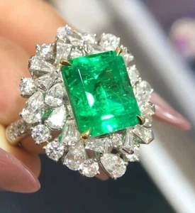 Anillo de oro blanco de diamantes de 8 quilates con esmeralda colombiana verde Muzo de alta calidad - Imagen 1 de 4