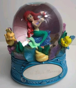 Globo de nieve temático Ariel Shell Sirenita parte de tu mundo música se ilumina - Imagen 1 de 9