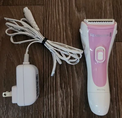 Remington Smooth & Silky Wet/Dry Electric Shaver Cordless - Pink - Image 1 of 2