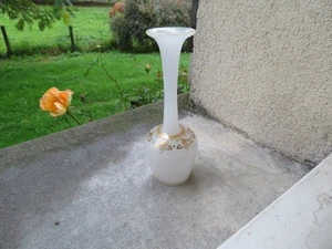 ancien vase en opaline à décor doré XIX  ( 15 cm) - Picture 1 of 5