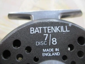 Orvis Battenkill Disc 7/8 Gunmetal Trout Fly reel - Picture 1 of 1