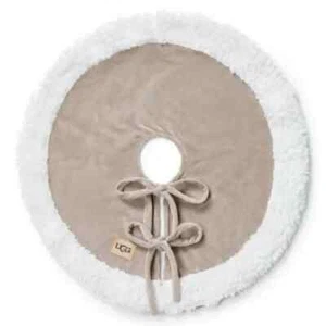 UGG Bliss Mini Tree Skirt 22 Inch Sherpa Velvet PUTTY Beige NEW Christmas - Picture 1 of 1