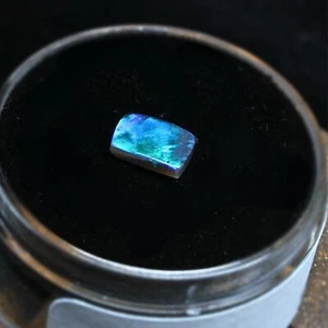Attractive Lightning Ridge Black Opal 0.35 ct - Foto 1 di 3