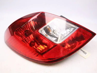 Feu arrière gauche occasion OPEL CORSA IV Phase 2 - 1.4 TWINPORT 100ch - - Imagen 1 de 4