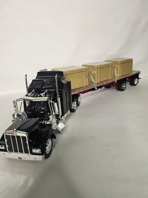 Remolque de plataforma NEWRAY (Negro) KENWORTH W900 con cajas (2001) escala 1/32 Foto 1 de 4