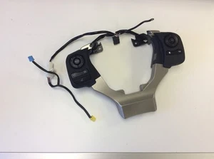 2014 IS250 IS350 STEERING PAD WHEEL TRIM SWITCH CONTROLS BLACK OEM 84250-53200 - Foto 1 di 4