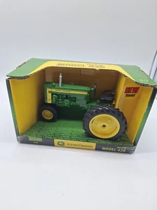 2004 RC2 ERTL Britains John Deere Model 420 Tractor Die-cast #15481 New - Picture 1 of 11