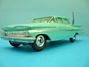 CORGI: 1960 Chevrolet Impala Sedan. No.220. 1:43 Fully Restored. - Picture 1 of 15