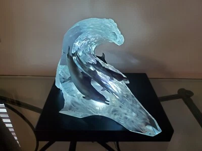 Wyland Lucite "Surf Riders" Escultura, arte, estatua. Edición limitada valorada en $7560 Foto 1 de 4