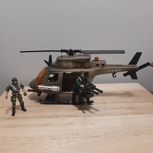 Helicopter Gunship USMC 2011 With 4 Soldier Chap Mai - Picture 1 of 13