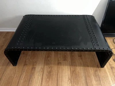 Mesa de centro preta de aço forjado à mão - Imagem 1 de 3