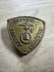 Antiguo AUTOMÓVIL DEL SUR DE CALIFORNIA Comité de Seguridad Escolar Pinback - Imagen 1 de 11