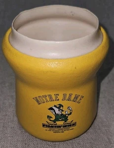 Notre Dame Fighting Irish Hunter 1990 Vintage Foam Can Koozie Sleeve Holder ND - Foto 1 di 8