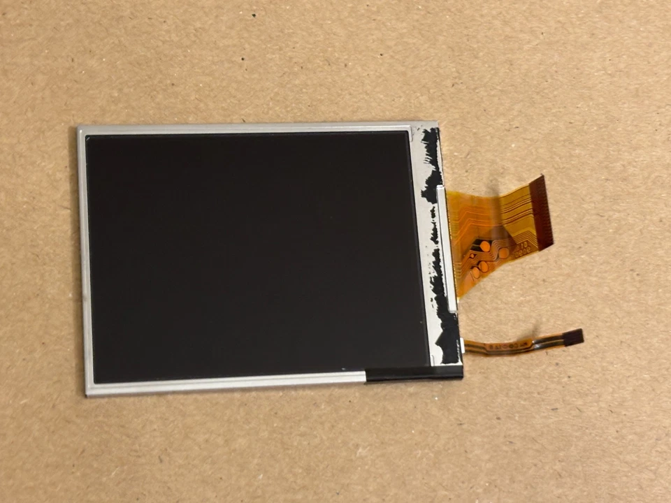 Genuine LCD screen with backlight for Nikon P6000, D5000, P80 camera - Image 1 of 4