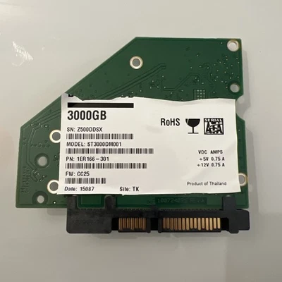 Disco duro Seagate PCB 100724095 REV A ST3000DM001 P/N: 1ER166-301, FW: CC25, sitio: TK Foto 1 de 4