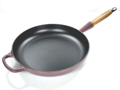 Le Creuset Cast Iron Wooden Handle 11" Frying Pan 2.6L / 2.75qt NIB ~ color FIG - Image 1 of 4