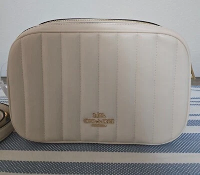 ТРЕНЕР C1569 - JES ЧЕРЕЗ ПЛЕЧО С ЛИНЕЙНЫЙ КВИЛТИНГ IM/МЕЛ - Изображение 1 из 4