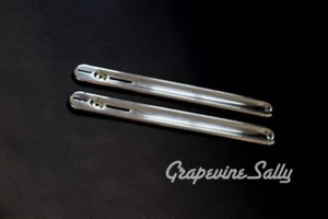 Piezas de estufa vintage Wedgewood 2 estantes cromados L&R soporte de elevación moldura - Imagen 1 de 5