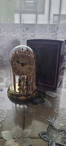 Drehpendeluhr,  QUARZ- JAHRESUHR, Tischuhr, Neu - Bild 1 von 4