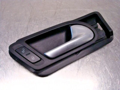 Manija puerta interior delantera derecha volkswagen tiguan 09 10 11 12 13 14 15 16 17 Foto 1 de 3