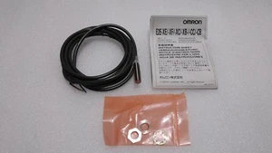 OMRON, New / E2E-X1R5E1 / Proximity Switch - Picture 1 of 4