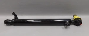 Autocar RH Hydraulic Strip Cylinder A3891202-001 20WD17.13-112 Genuine - Picture 1 of 3